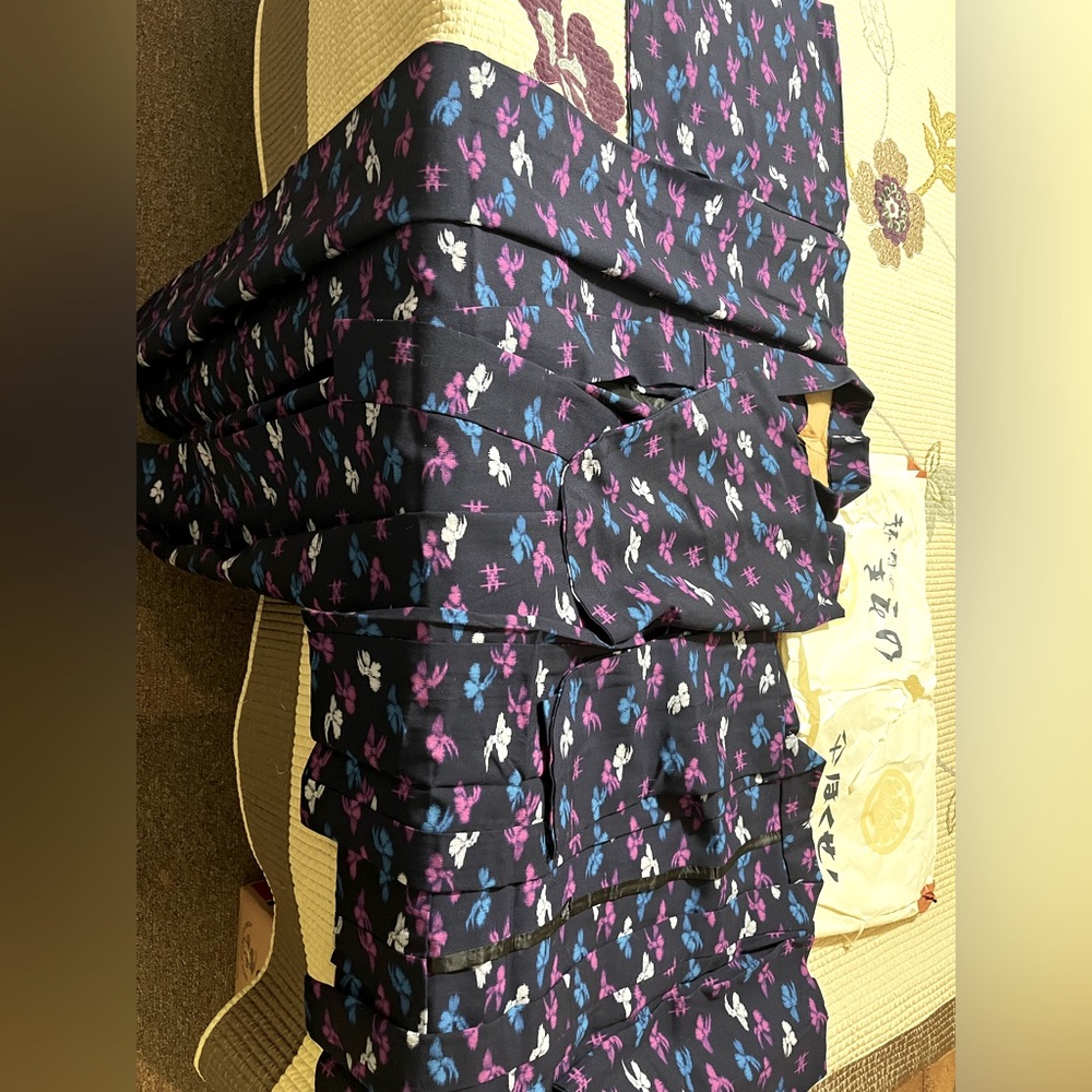 Genuine kimono Hokkaido, Japan. Wood sandals, kimono sash,second cotton robe.